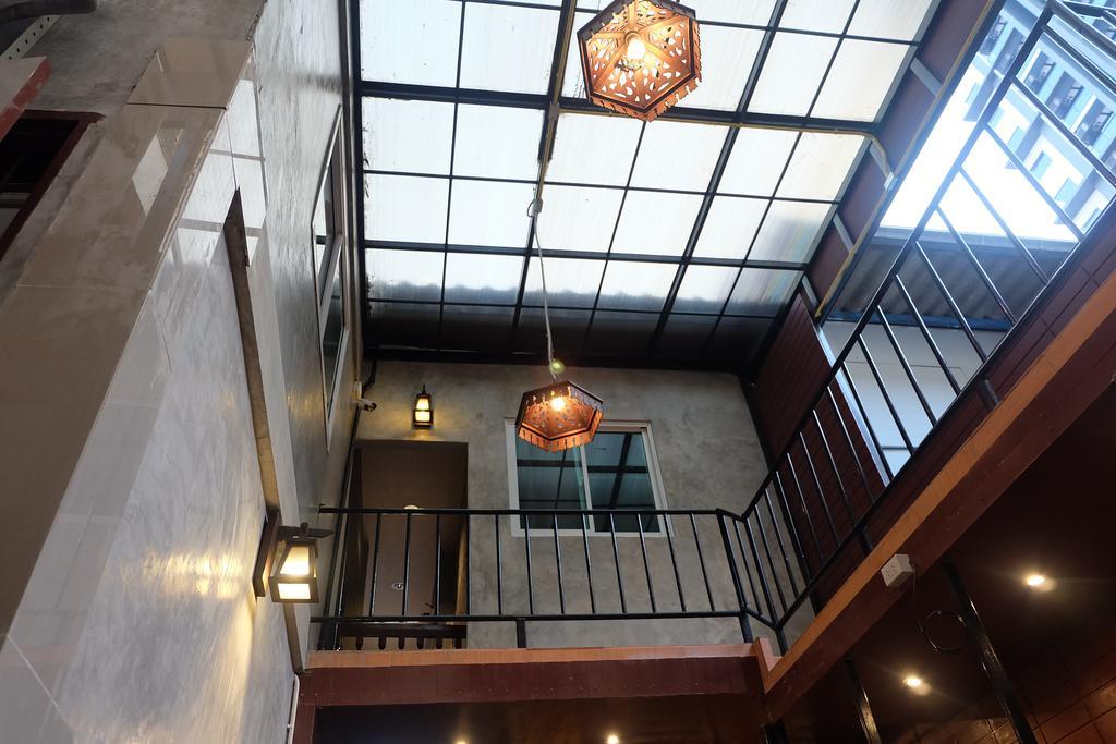 Decordo Hostel Bangkok Luaran gambar