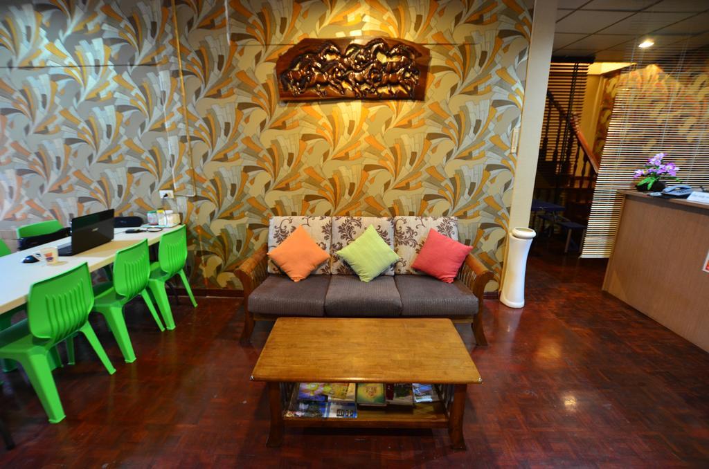 Decordo Hostel Bangkok Luaran gambar