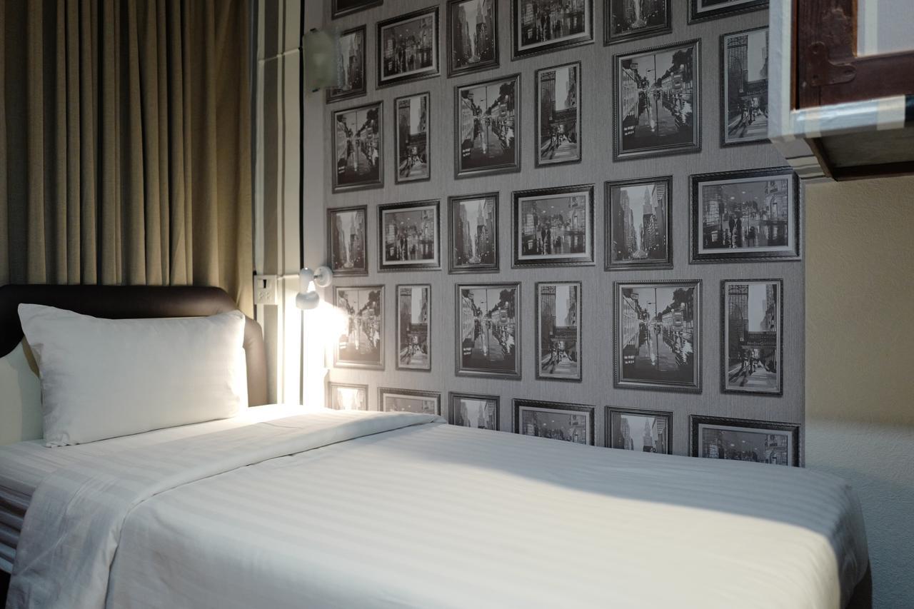 Decordo Hostel Bangkok Luaran gambar